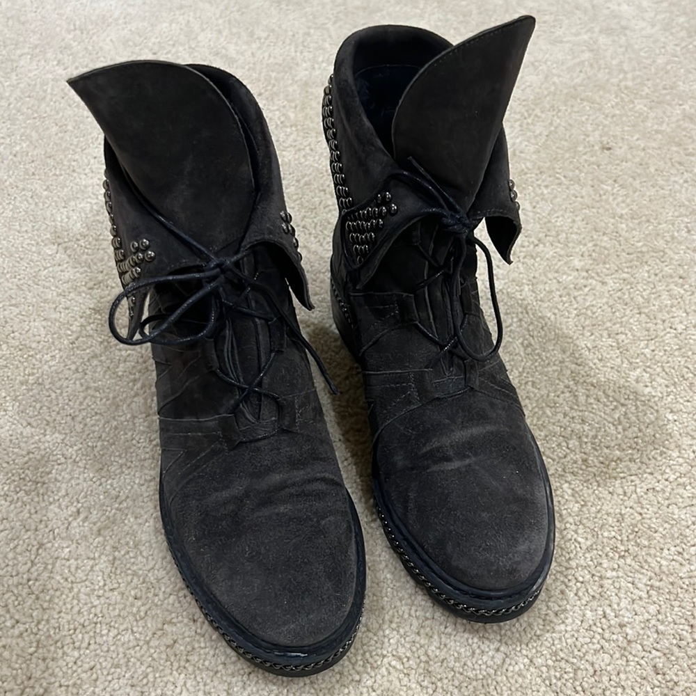 Stuart Weitzman Foldover Boots. Size 6 1/2 - image 1